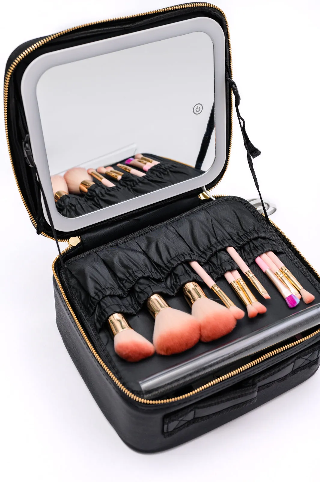 She's All That LED Makeup Case in White